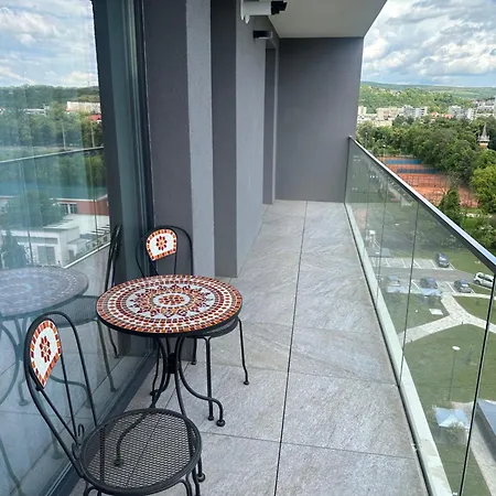 Rozelor Apartman *